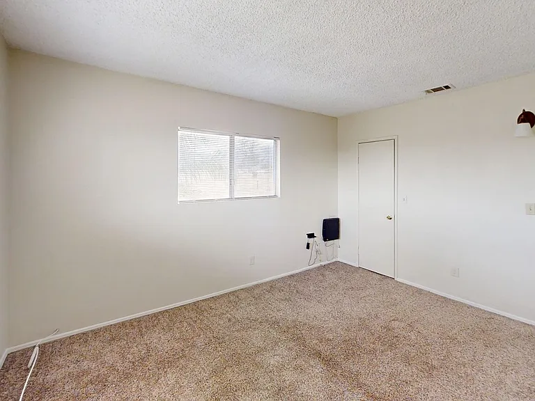 13383 3rd St — Photo 5