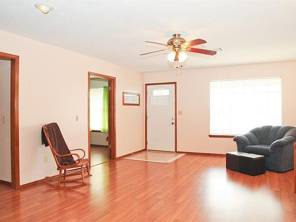 5th image of 803 Van Buren Ave NW