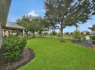 8227 Clover Leaf Dr, Rosenberg, TX 77469