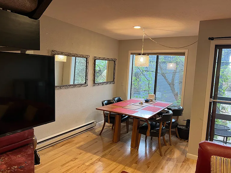208 Pearl St #K — Photo 12