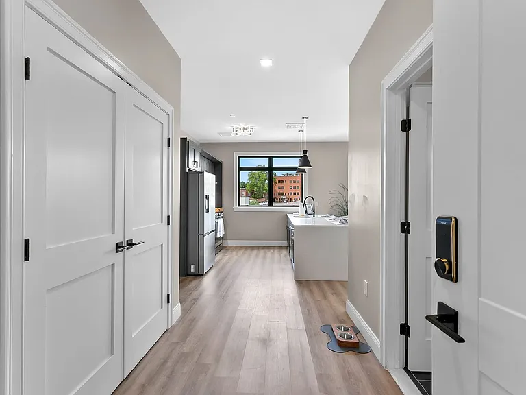 Byline Apartments — Photo 25