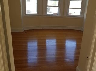 941 S 9th St FLOOR 2, Philadelphia, PA 19147