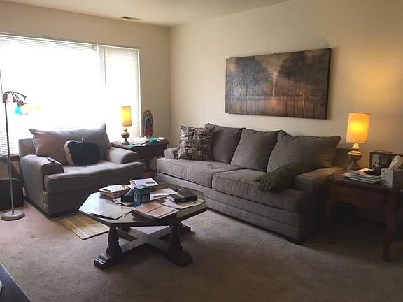 2nd image of 324 Mulberry Ct APT D2