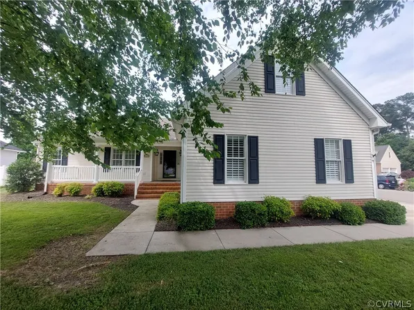 301 Heron Run Dr, Colonial Heights, VA 23834