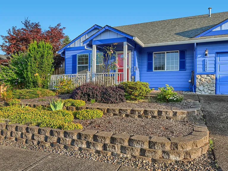 15084 Persimmon Way — Photo 2