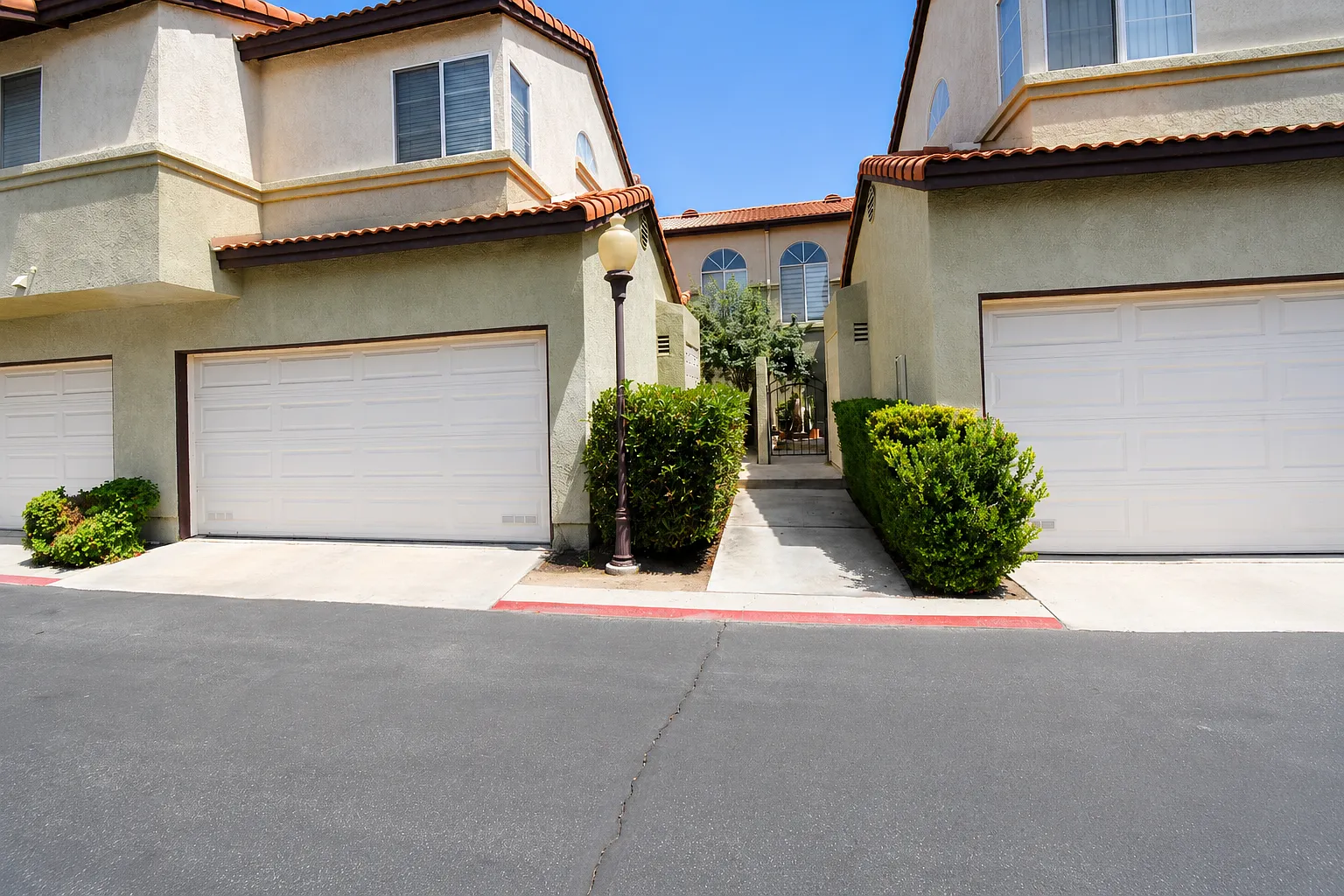 3 bed, 2.5 bath, 1400 sqft, $3,100 — Photo 1