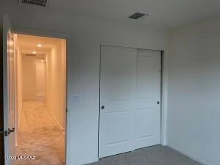 1123 E Descent St — Photo 34