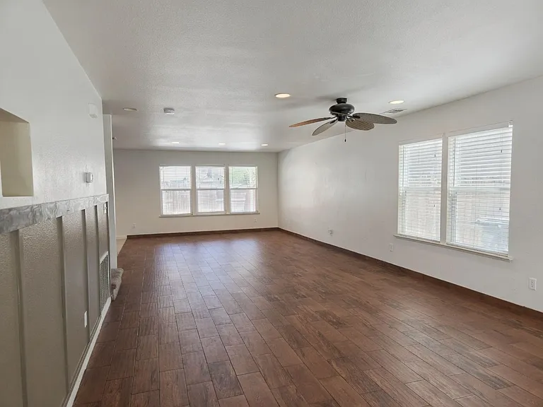 344 Citadel Ave — Photo 5