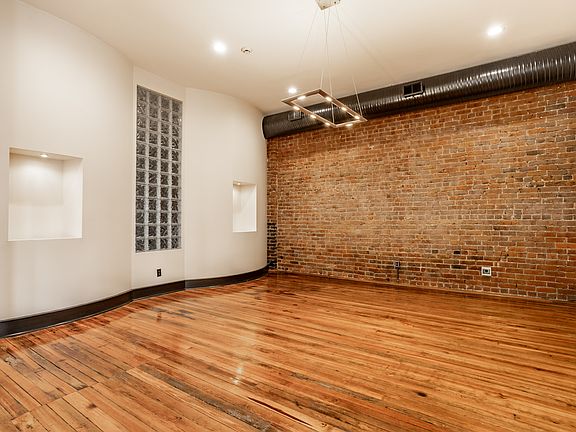 5th image of 647 E 11th St #4