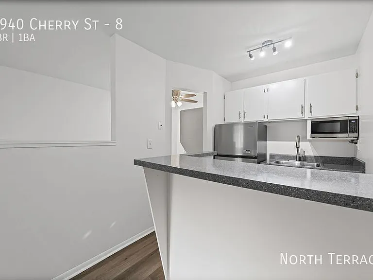 Cherry Street Apartments — Photo 30