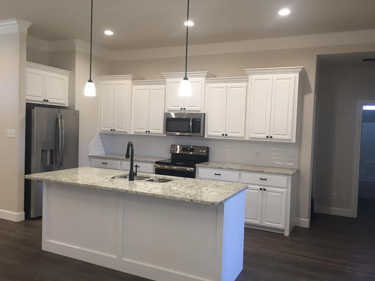 3 bed, 1515 sqft, $2,200 — Photo 4