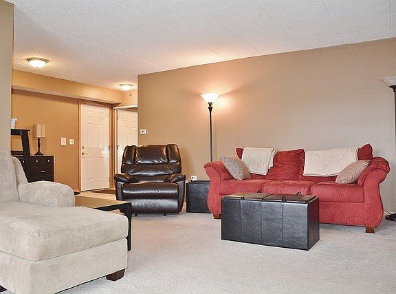 5th image of 7020 Heritage Cir APT 1C