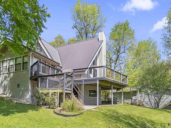 2nd image of 304 Lubin Ln
