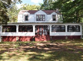 105 Oak Tree Ave, Warwick, RI 02886