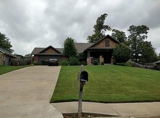 912 Ravine St, Cave Springs, AR 72718
