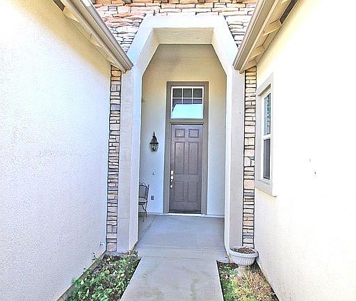 4th image of 9859 Calabria Ct