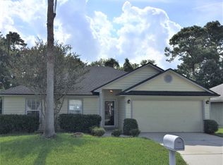 1752 W Chandelier, Circle Jacksonville, FL 32225