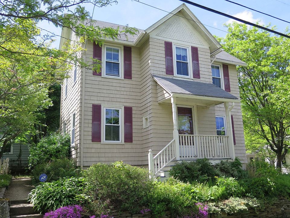 2nd image of 76 Lorimer Ave