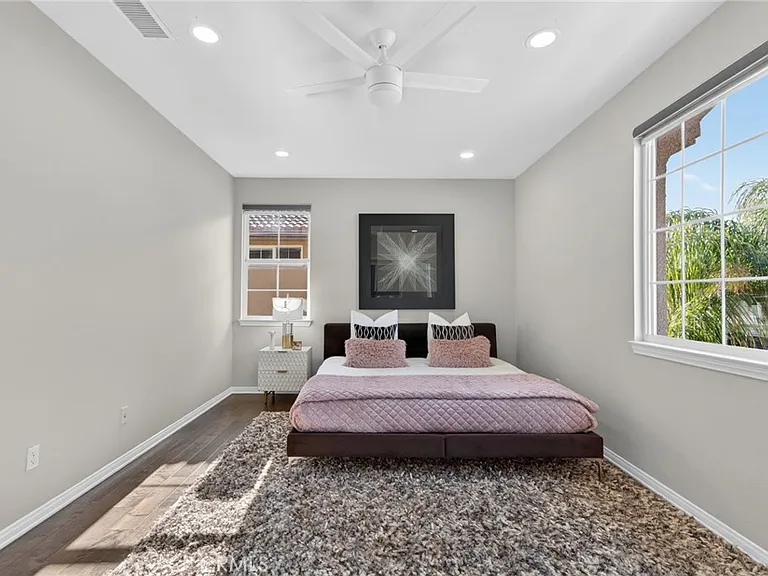 20800 Campania Ln — Photo 48