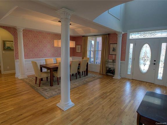 4th image of 143 Oasis Ln