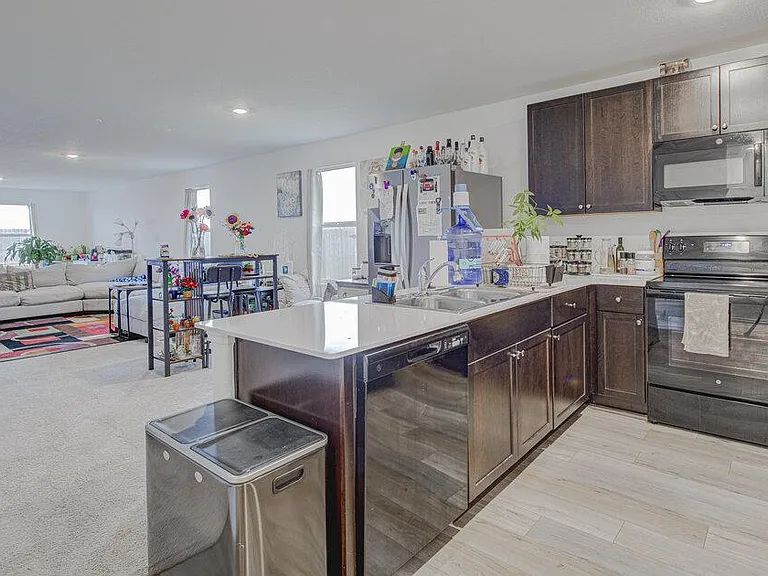 1145 Catfish Ln — Photo 5