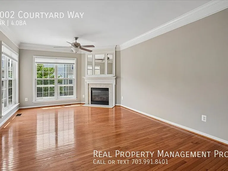 7002 Courtyard Way — Photo 11