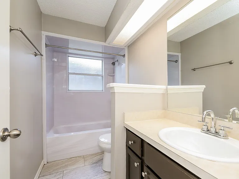 1455 Beecher Ln — Photo 15