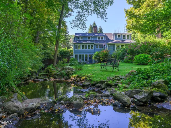 85 E Main St, Stockbridge, MA 01262