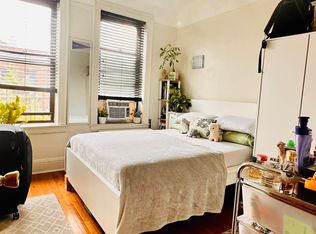 31-30 34th St #3F, Astoria, NY 11106