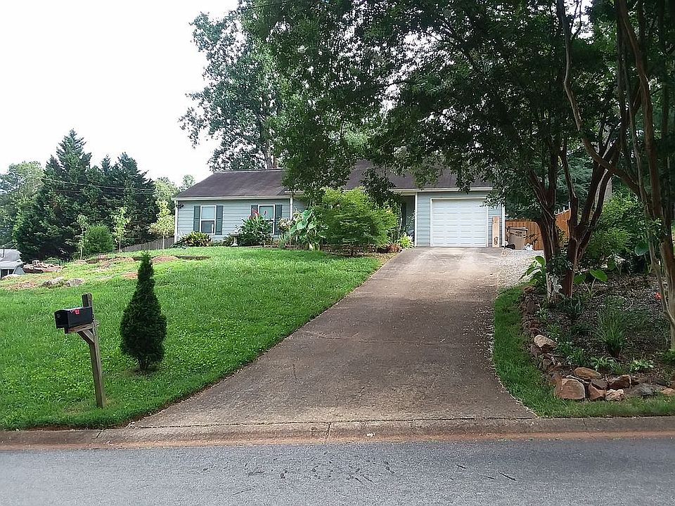 1st image of 311 Knollwood Ln