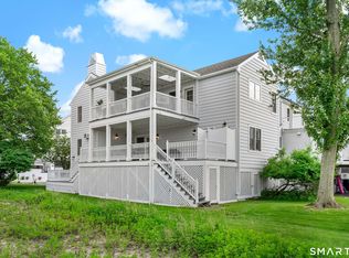 1016 Fairfield Beach Rd, Fairfield, CT 06824