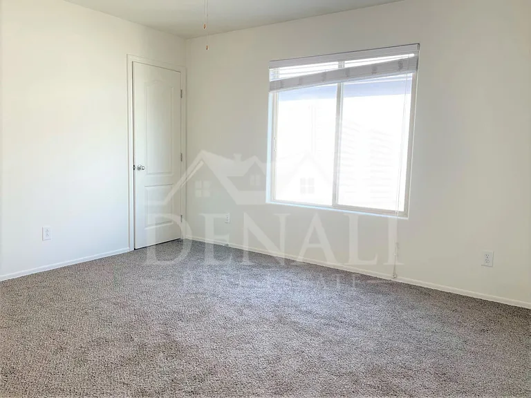 925 E Canyon Rock Rd — Photo 14