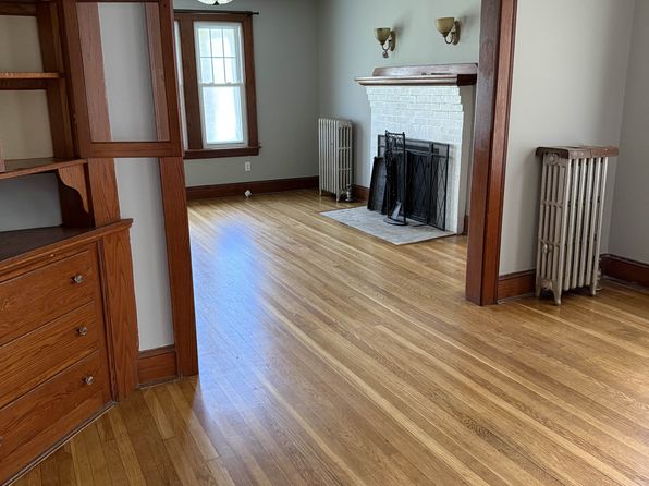 198 Farmington Ave #2