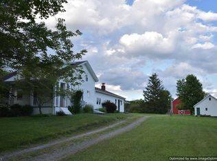 18965 Snyder Rd, Chagrin Falls, OH 44023