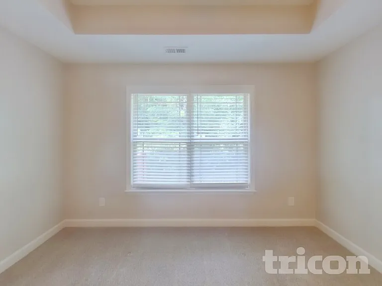 456 Blairwood Ct — Photo 7