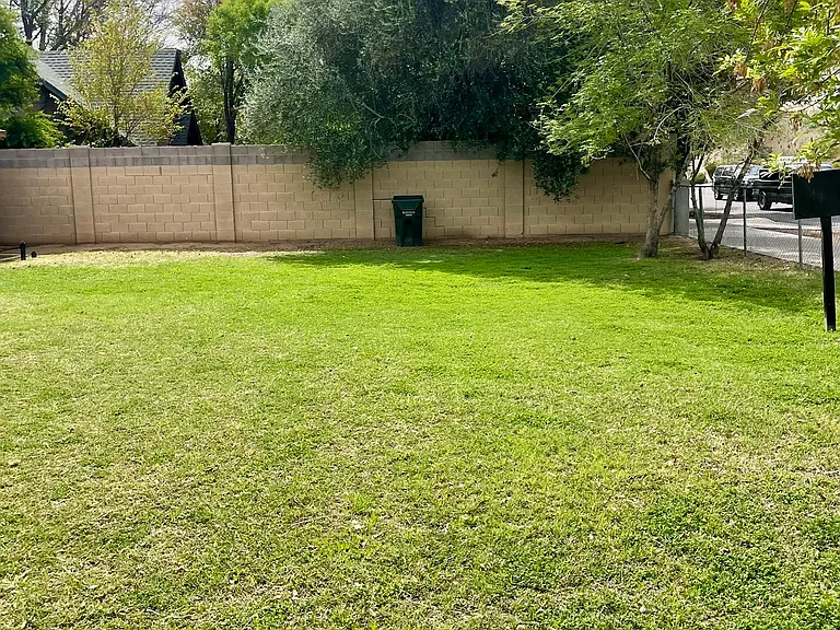2645 W Morten Ave — Photo 10