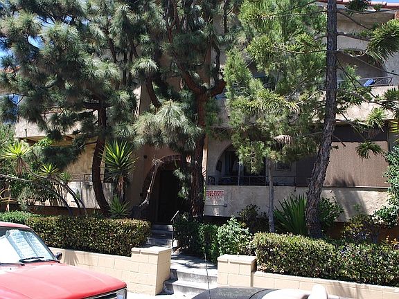 3rd image of 27 Westminster Ave #2842