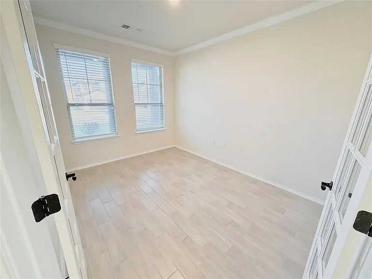 6724 Ellsworth Walk — Photo 15