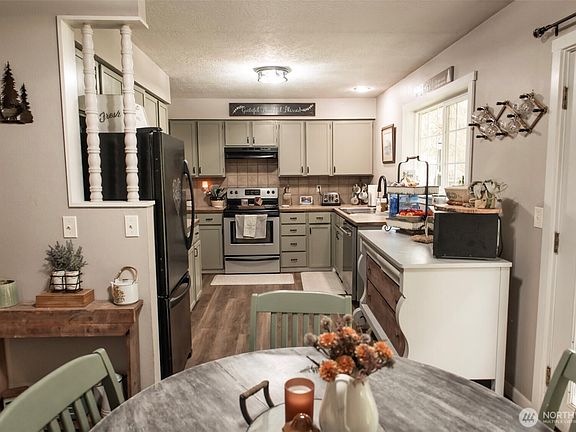 4th image of 132 Coyote Lane