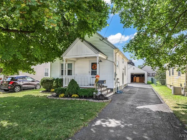 618 38th St, Niagara Falls, NY 14301
