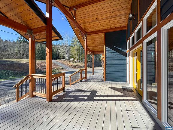 5th image of 242 Watershed Rd