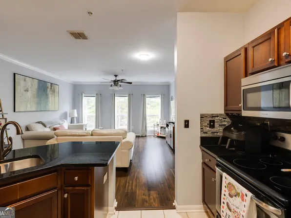 5641 Roswell Rd Unit 307, Sandy Springs, GA 30342