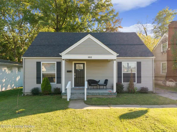 1932 Garrs Ln, Shively, KY 40216