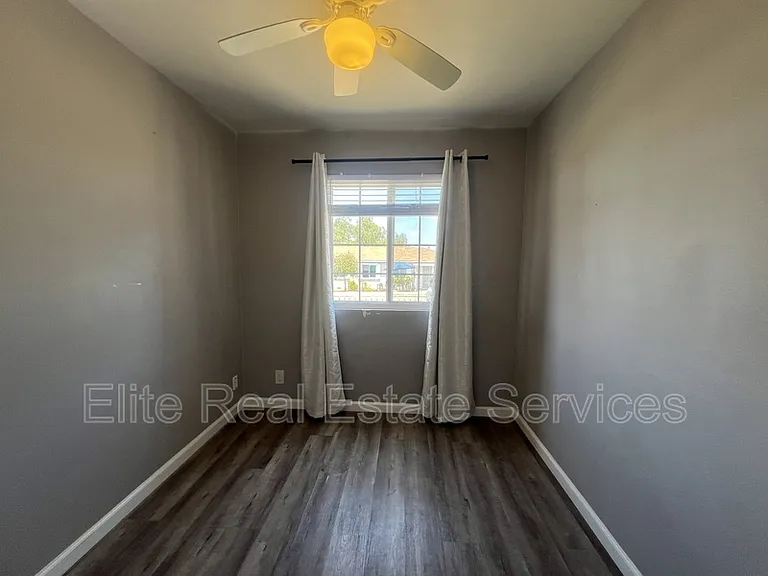 6373 Osler St — Photo 9