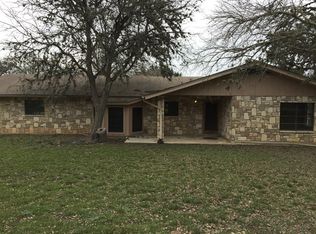 255 Deer Park Ln, Center Point, TX 78010