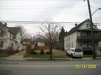2nd image of 3433 E 65th St