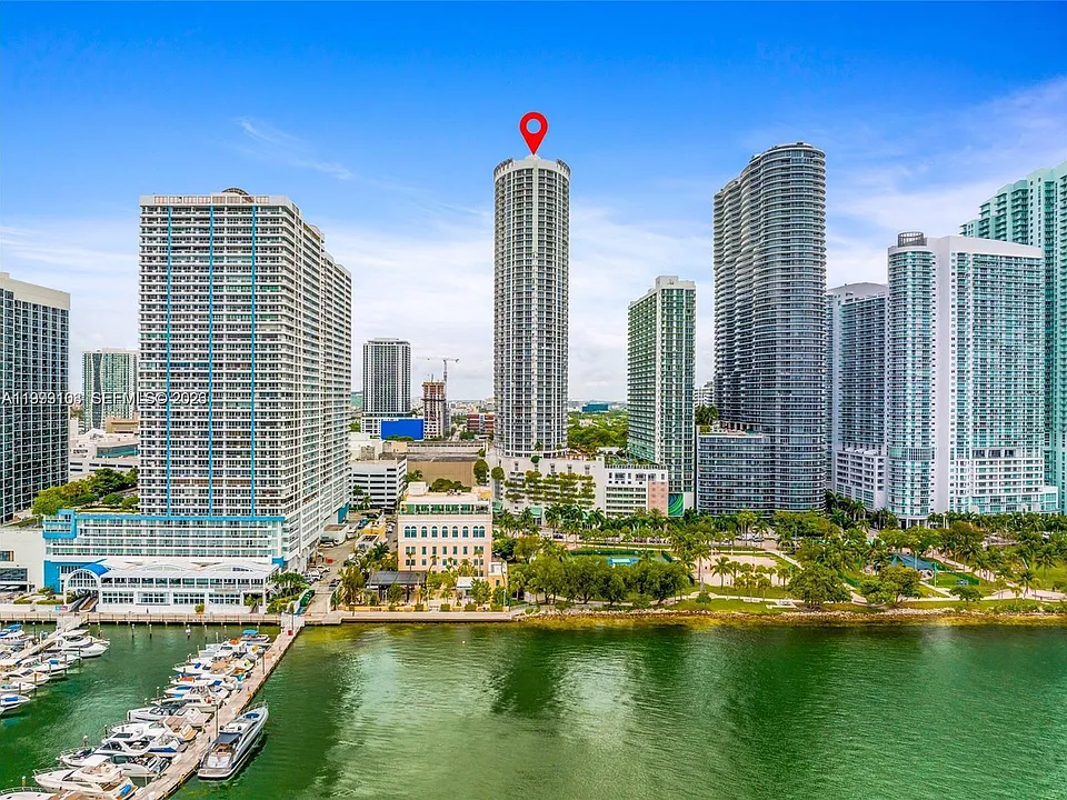 1750 N Bayshore Dr #2401