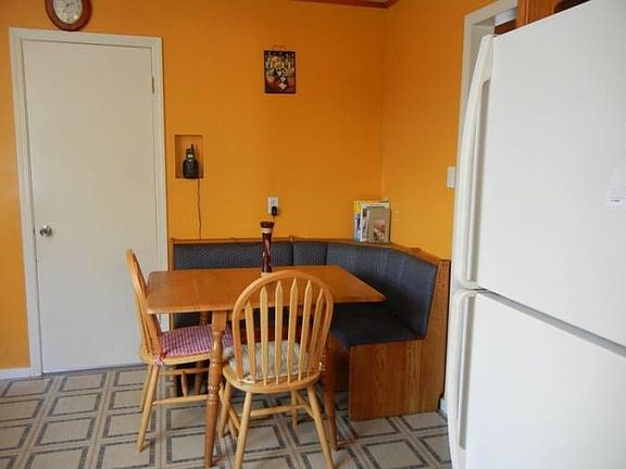 Breakfast nook