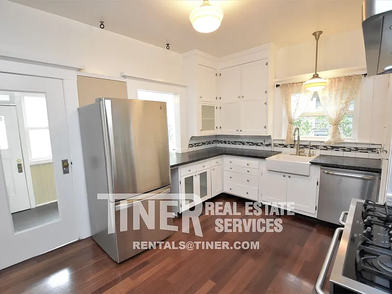 2804 F St — Photo 35