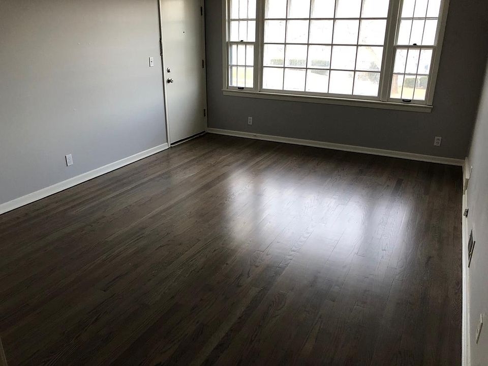large living room with lots of natural light!